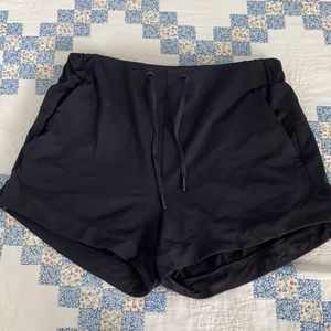 Lululemon Sunsetting Short